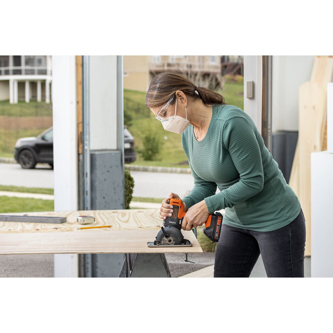 MATRIX™ Trim Saw Attachment with 3-3/8 Inch Carbide Blade 24T